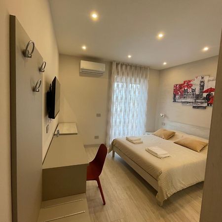 Ro&Ro Napoli Luxury Rooms ภายนอก รูปภาพ