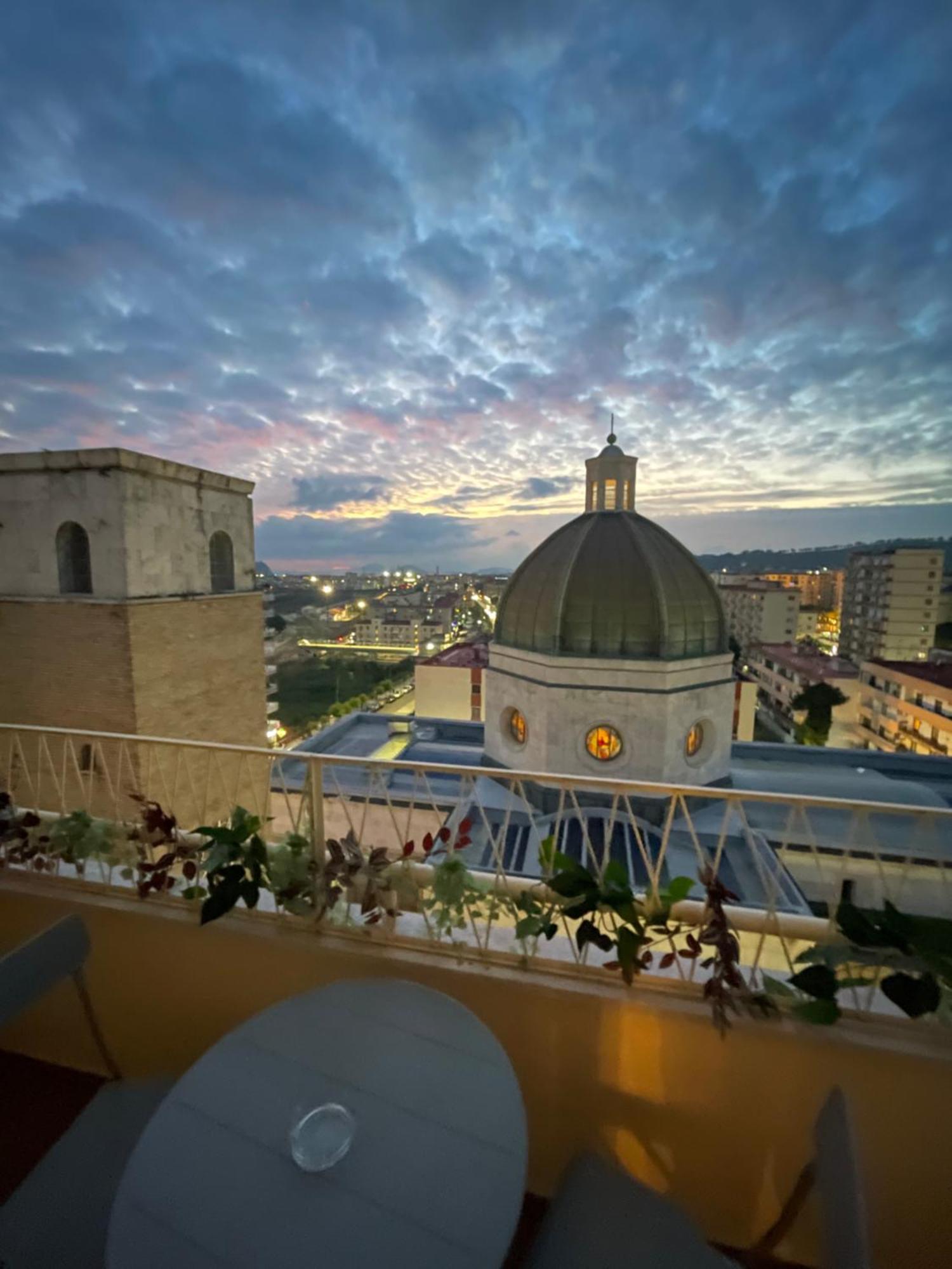 Ro&Ro Napoli Luxury Rooms ภายนอก รูปภาพ