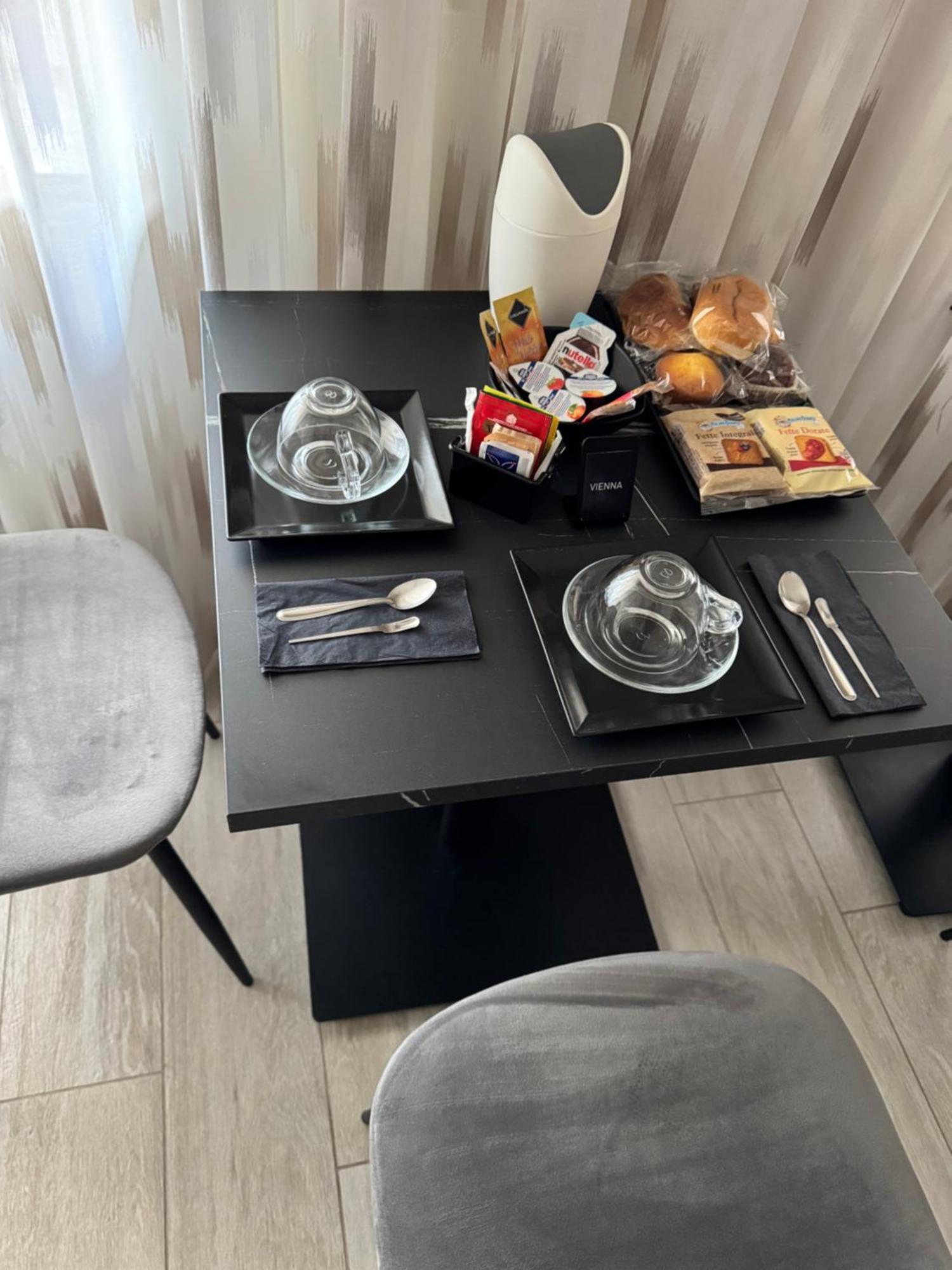 Ro&Ro Napoli Luxury Rooms ภายนอก รูปภาพ