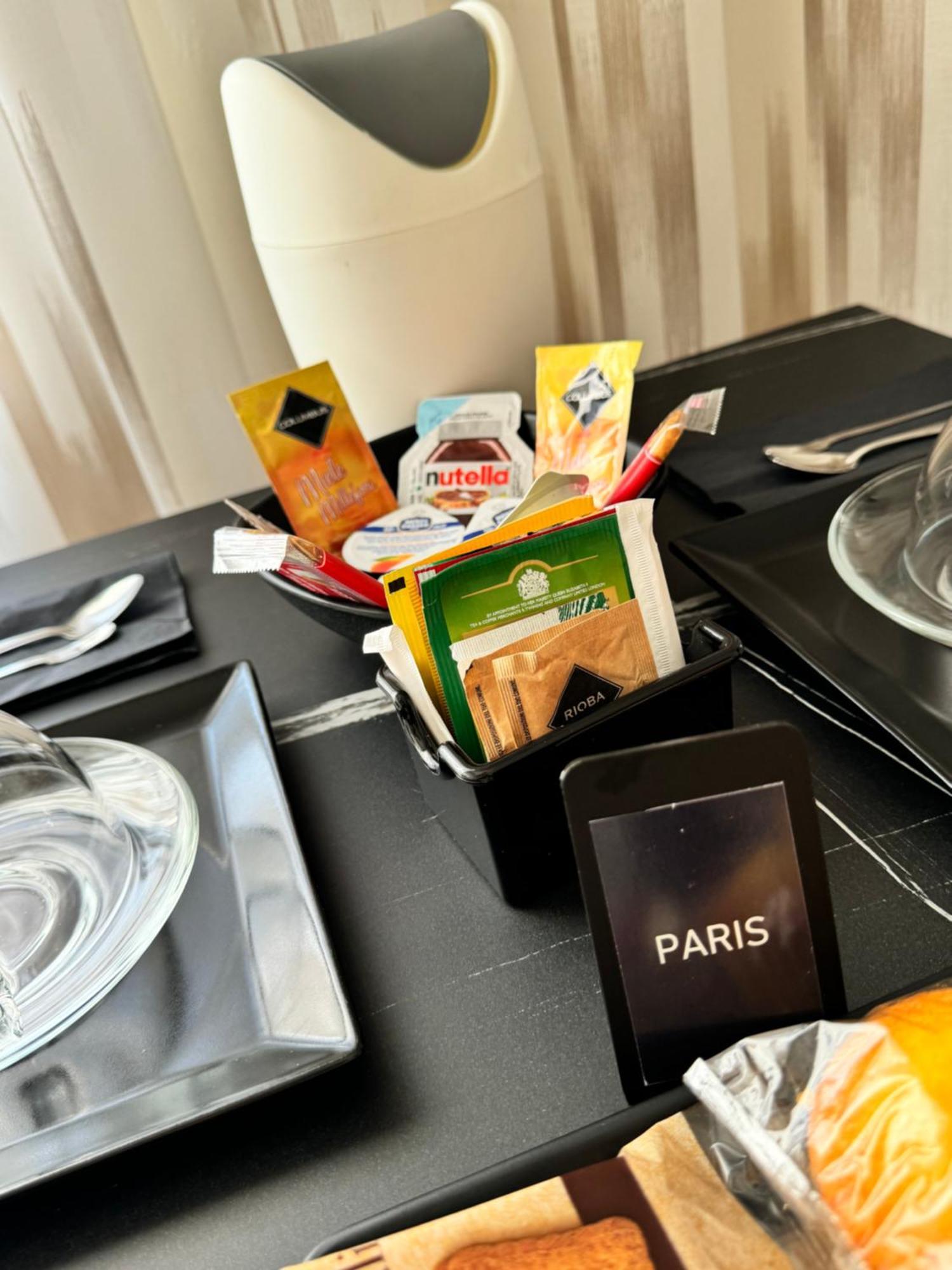 Ro&Ro Napoli Luxury Rooms ภายนอก รูปภาพ