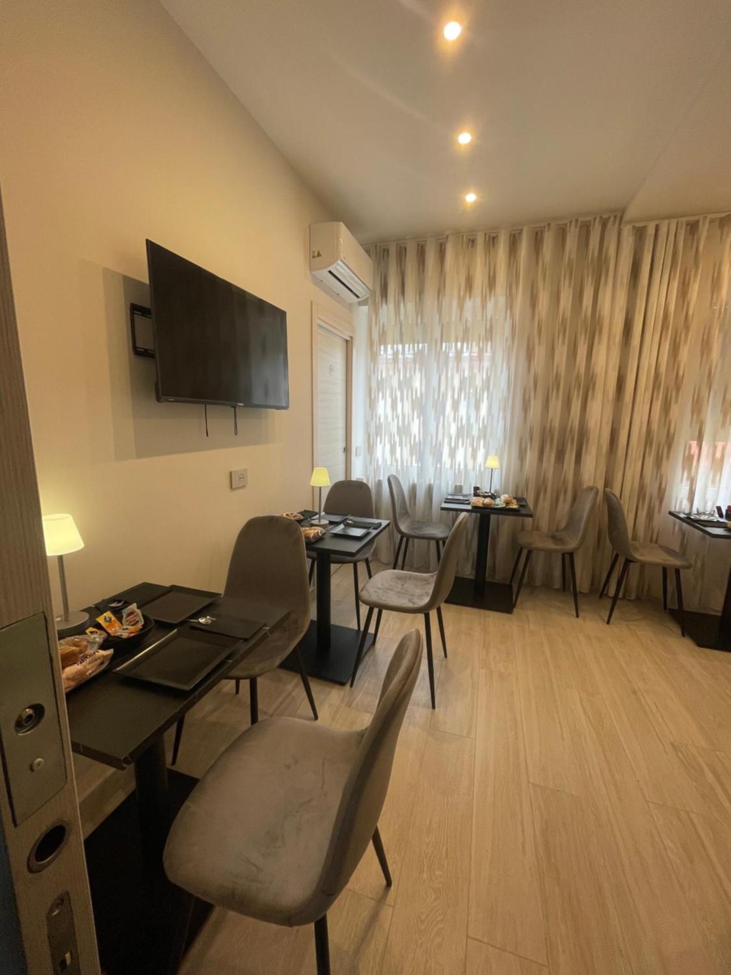 Ro&Ro Napoli Luxury Rooms ภายนอก รูปภาพ