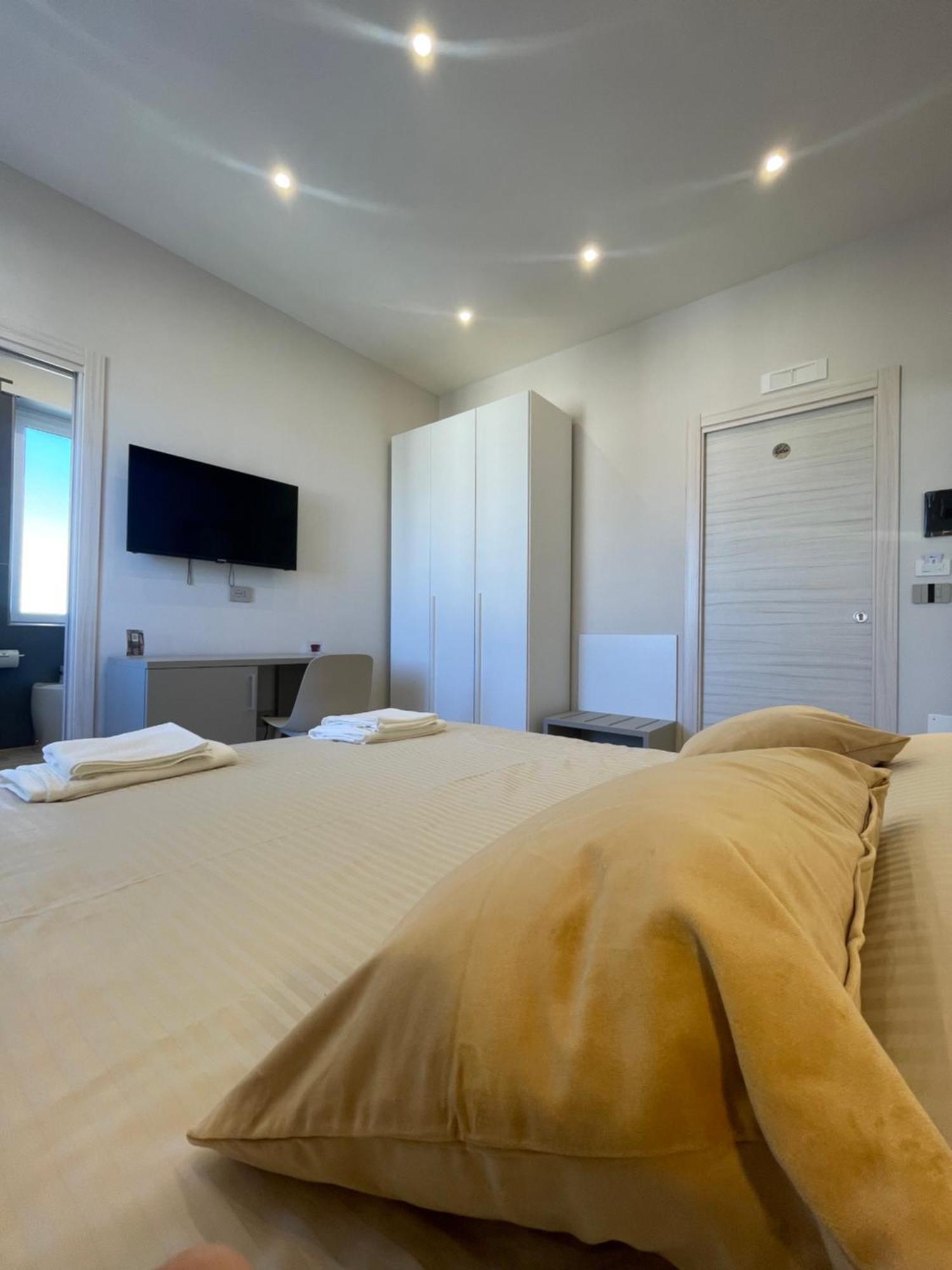 Ro&Ro Napoli Luxury Rooms ภายนอก รูปภาพ