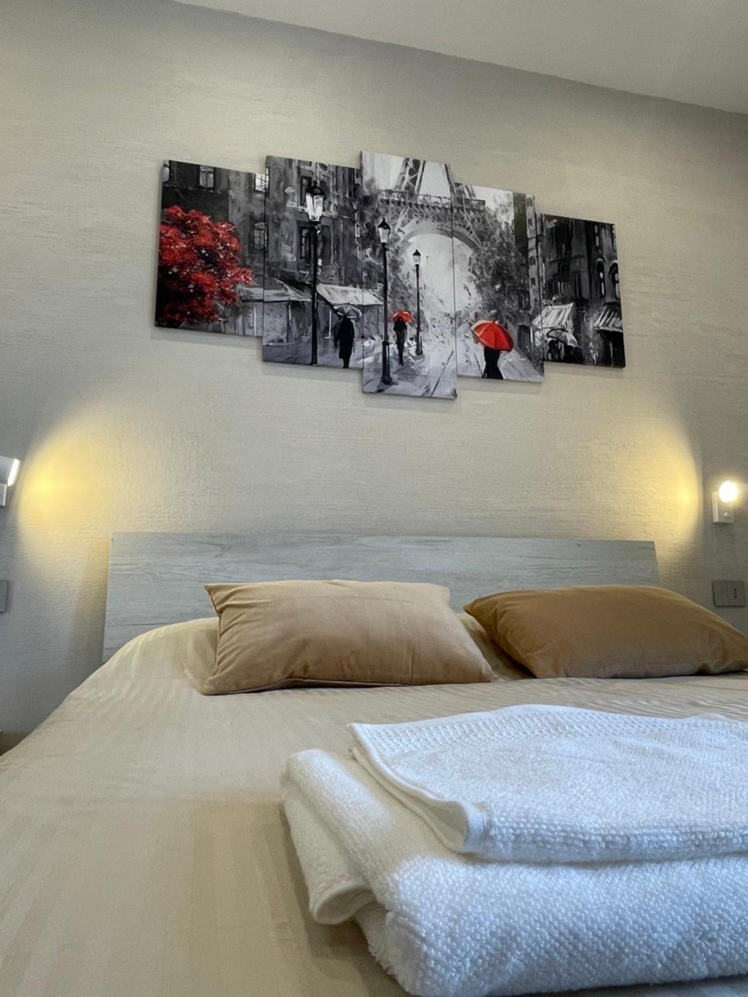 Ro&Ro Napoli Luxury Rooms ภายนอก รูปภาพ