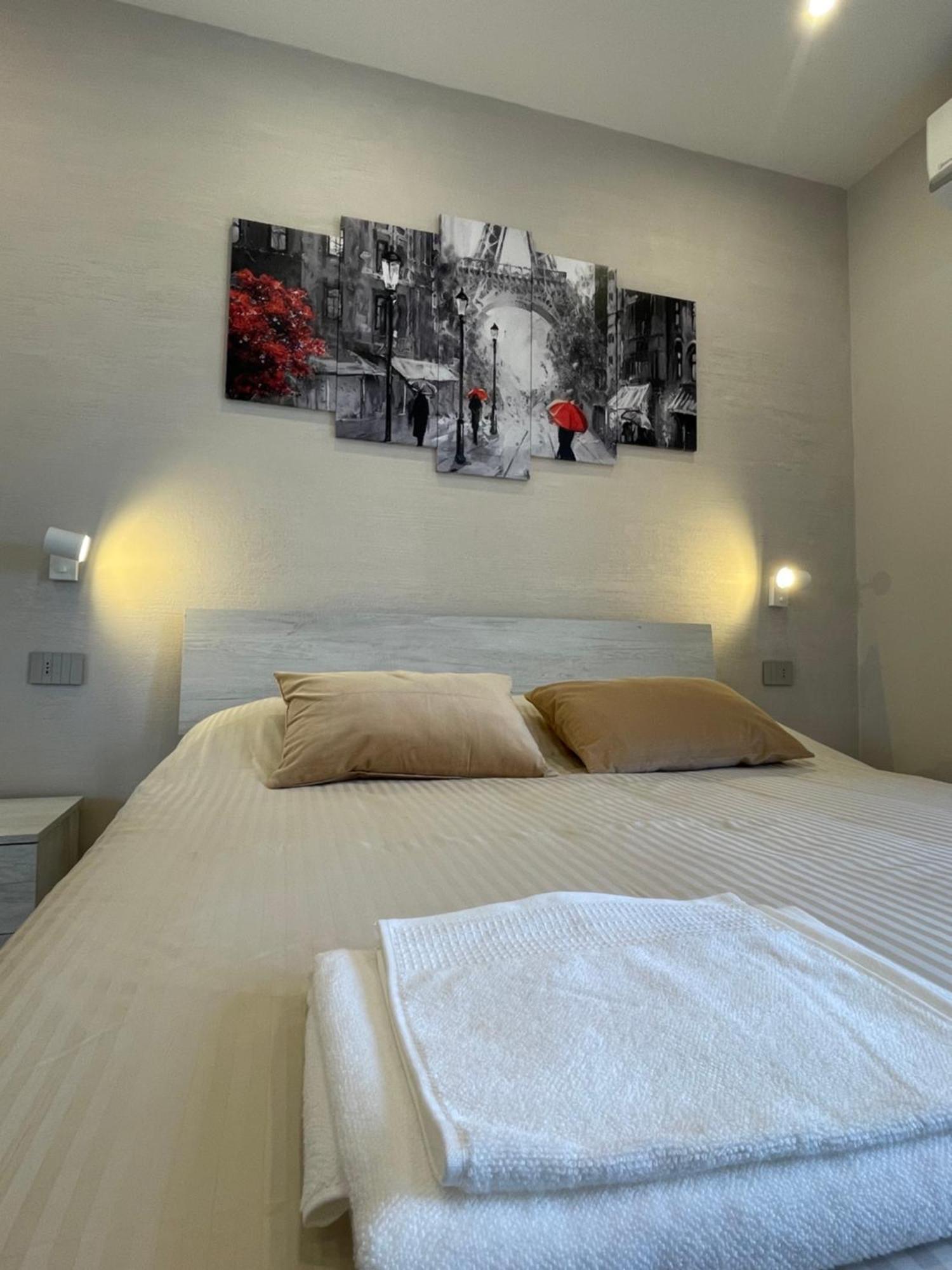 Ro&Ro Napoli Luxury Rooms ภายนอก รูปภาพ