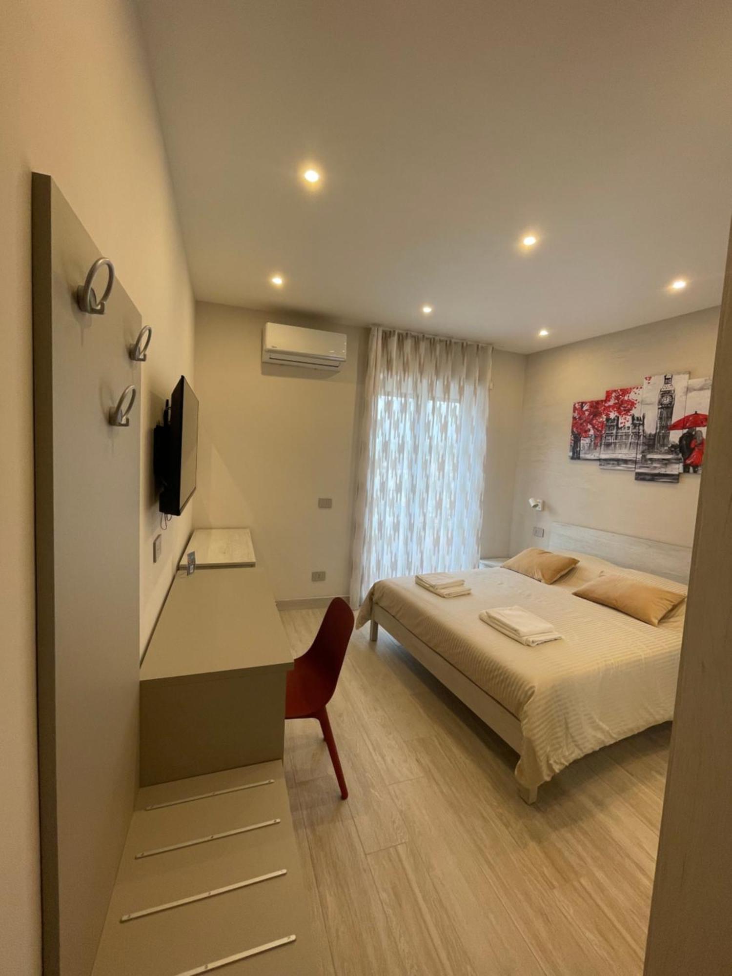 Ro&Ro Napoli Luxury Rooms ภายนอก รูปภาพ